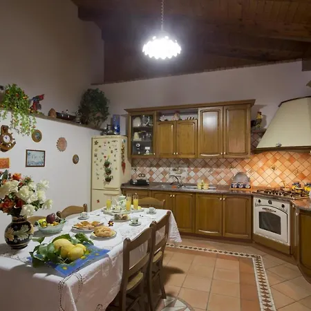 Ferienhaus Sleeps 4 Air Con Wifi Conca dei Marini